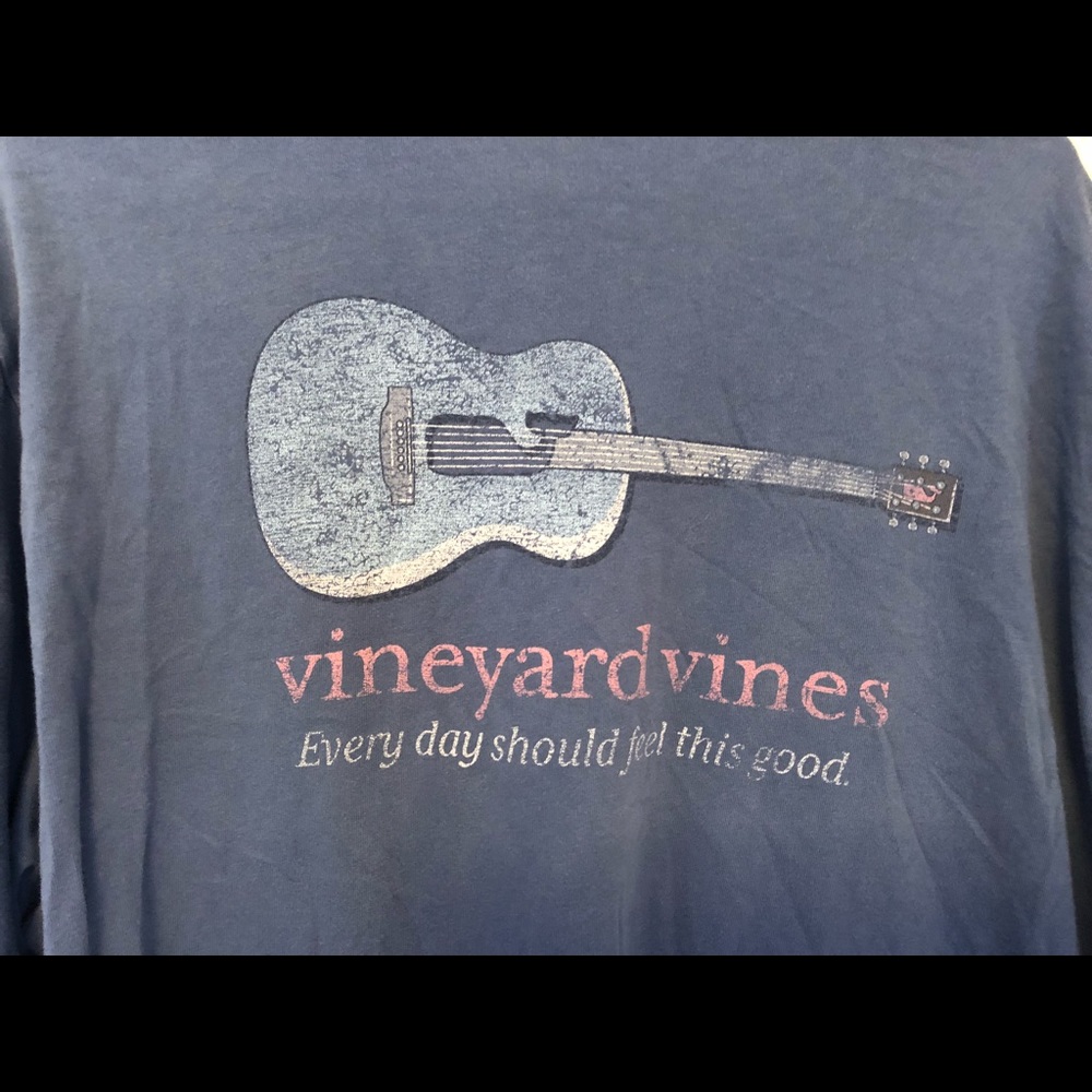 Vineyard vines tee shirt